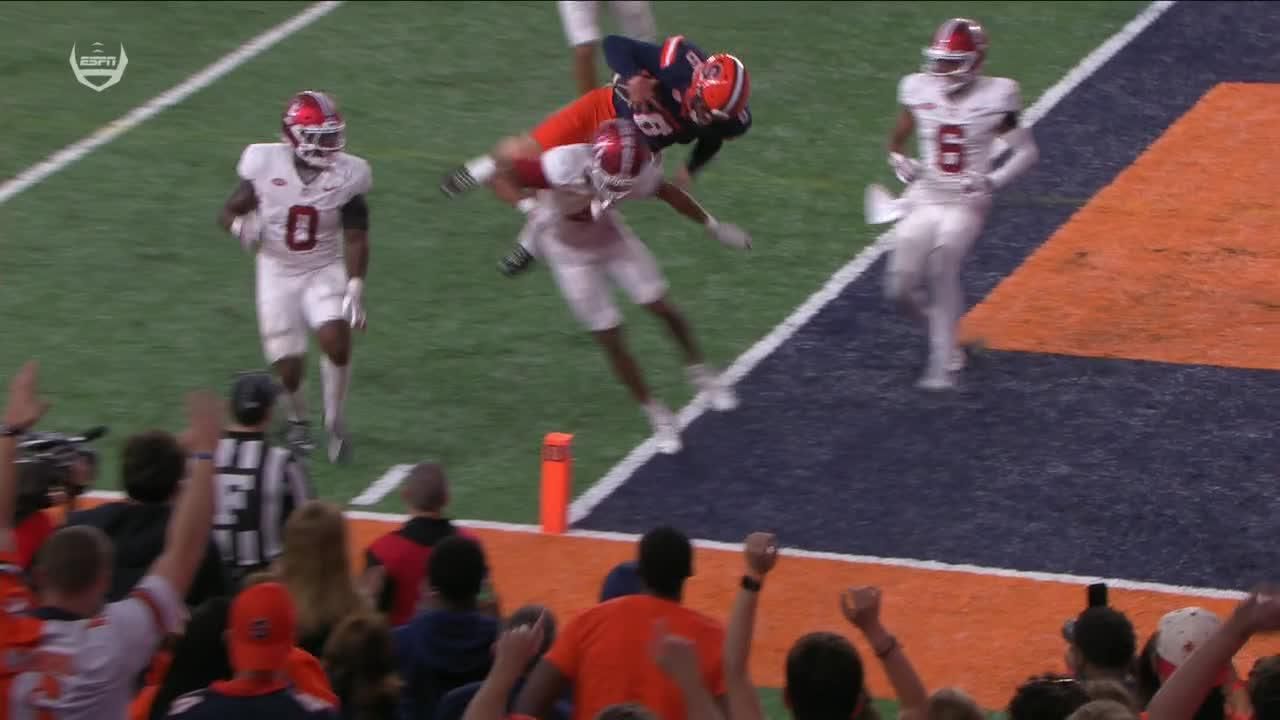 Kyle McCord leaps into end zone for a Syracuse score