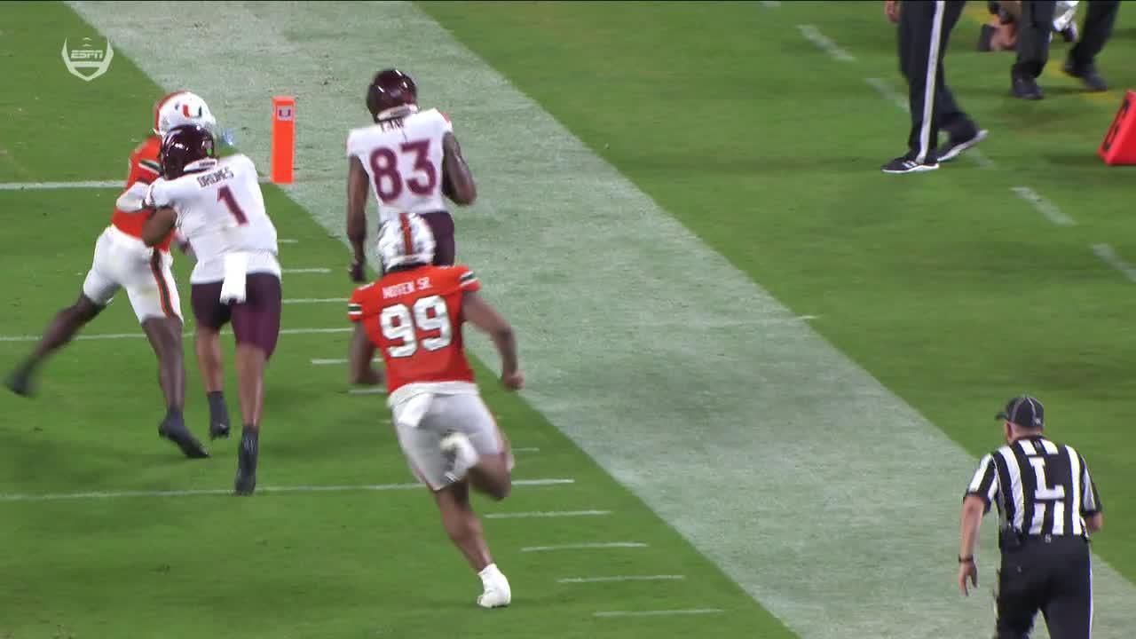 Virginia Tech runs a reverse for a TD