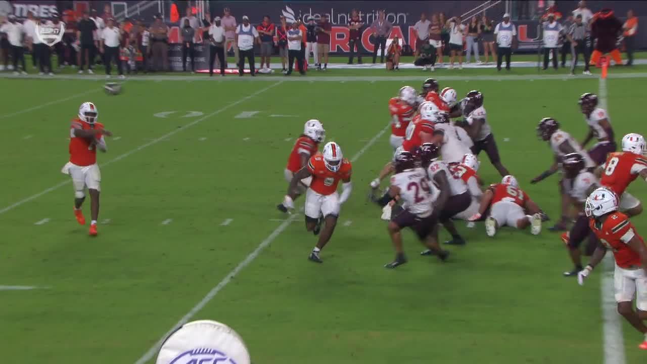 Cam Ward's TD pass puts the Hurricanes ahead late in the 4th