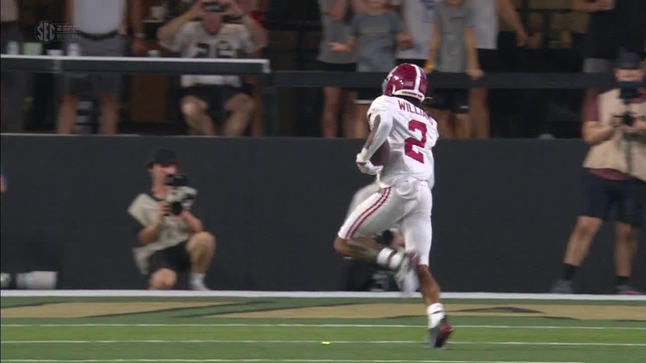 Ryan Williams scores on a reverse to pull Alabama within 5 points