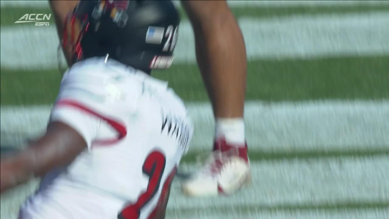 Duke Watson crosses goal line for 5-yard rushing touchdown