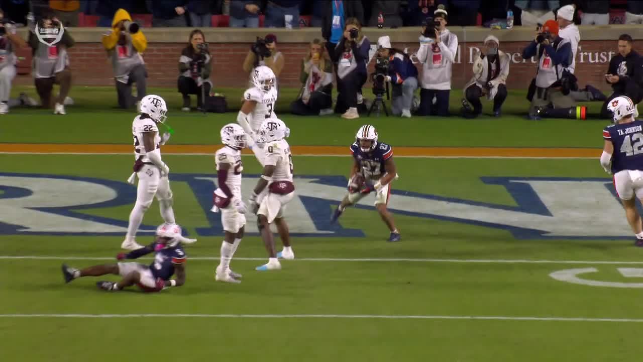 Jarquez Hunter sends Auburn to double OT with TD