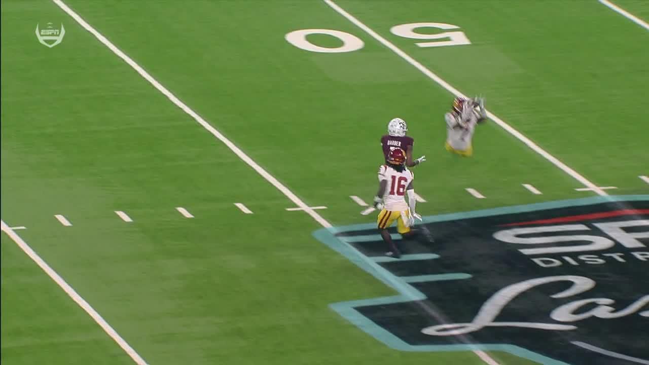 Kamari Ramsey makes an incredible diving INT for USC
